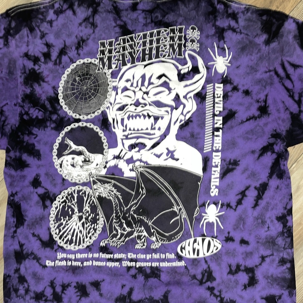 Mayhem Chaos T-shirt men Sz L Purple Black Devil In The Details Graphic Back-B17